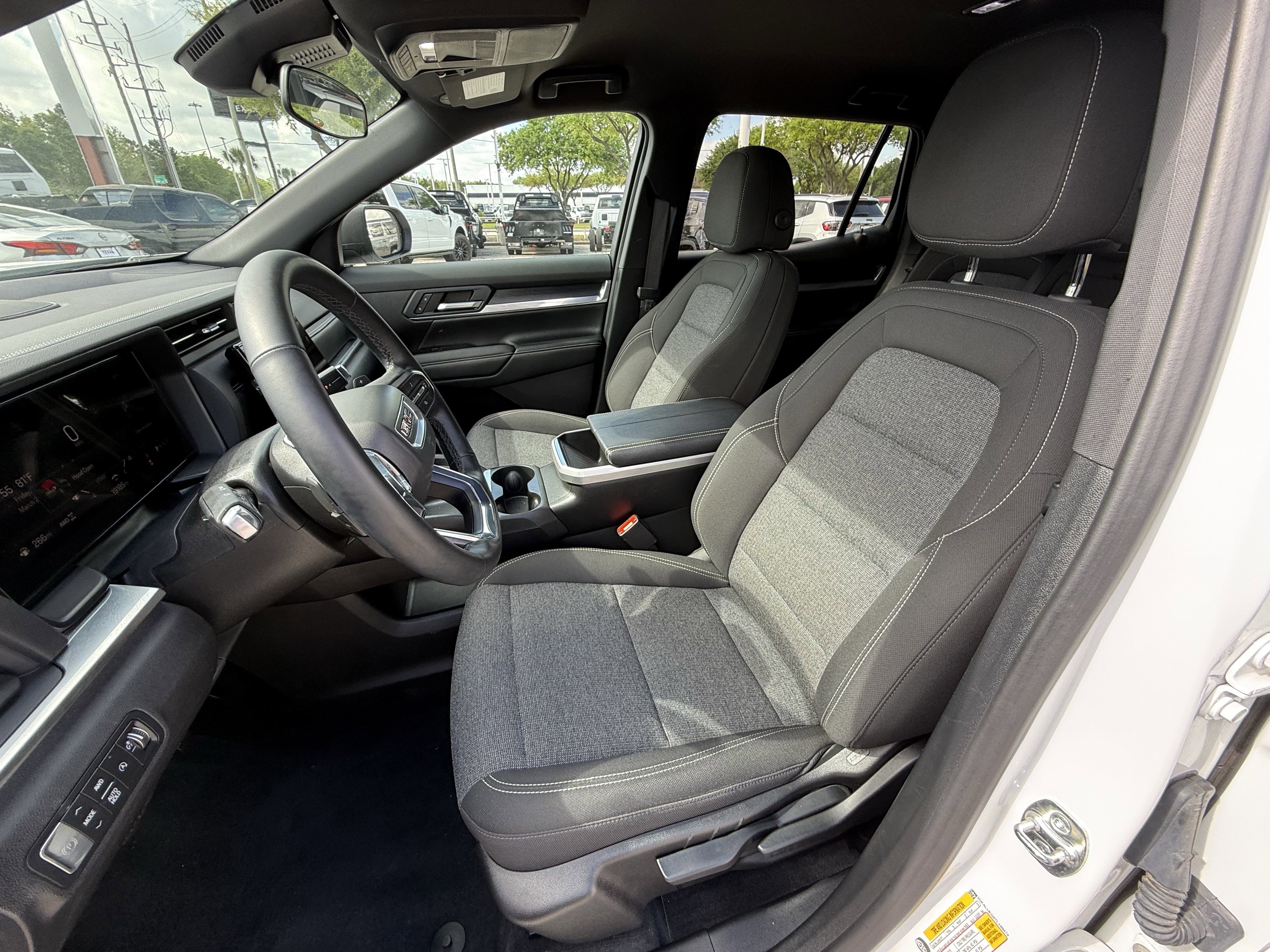 Used 2026 GMC Terrain Elevation AWD/4WD image 27