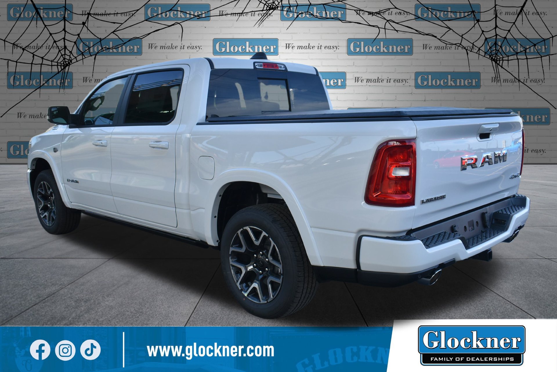 New 2027 RAM 1500 Laramie w/ Laramie Preferred Package AWD/4WD image 8