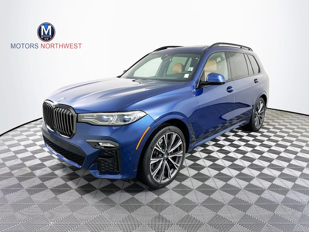 Used 2021 BMW X7 M50i w/ Executive Package AWD/4WD image 1