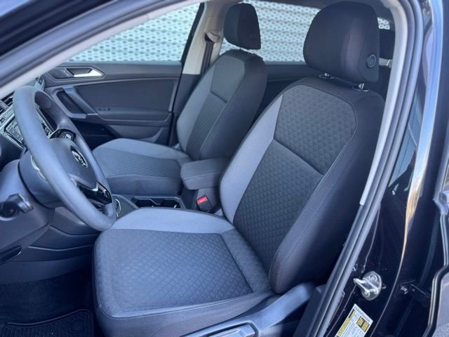 Used 2020 Volkswagen Tiguan S image 11