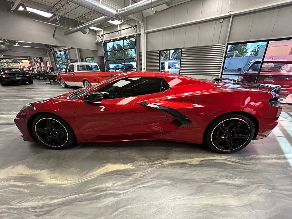 Used 2022 Chevrolet Corvette Stingray Preferred Conv w/ Z51 Performance Package RWD image 35