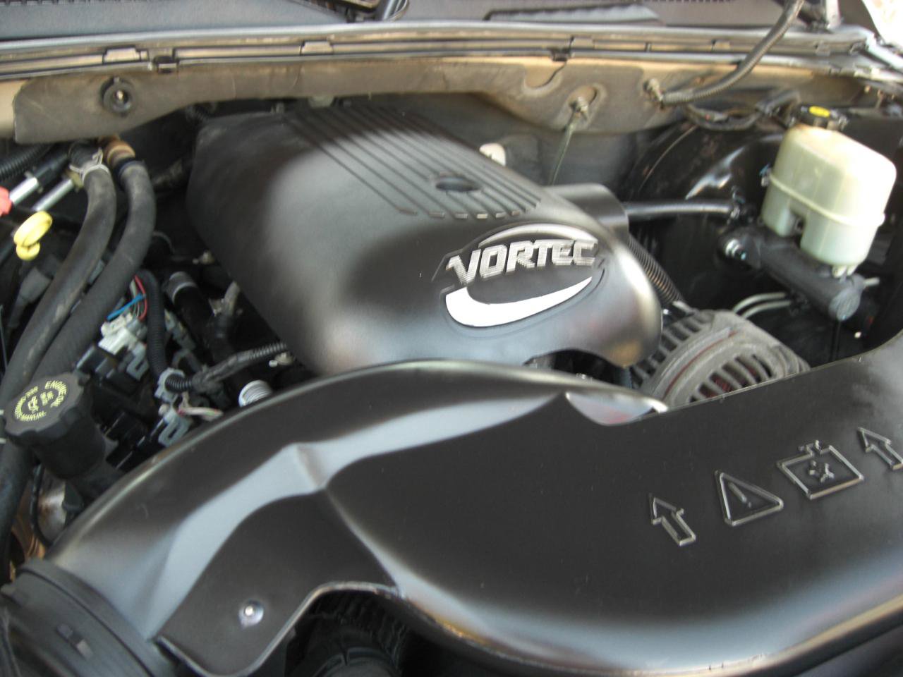 Used 2002 Chevrolet Suburban LT image 19