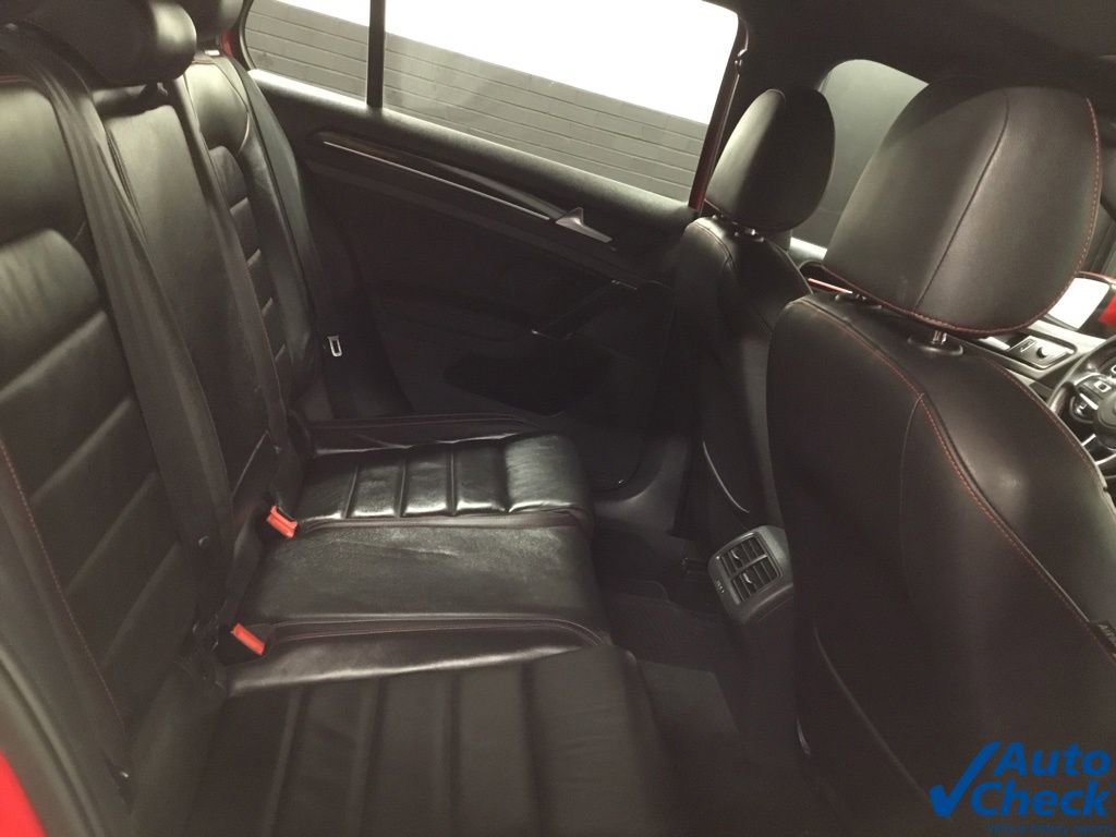 Used 2015 Volkswagen GTI SE w/ Lighting Package (SEL) FWD image 31
