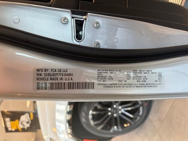 New 2026 Jeep Grand Wagoneer L Summit w/ Premium Group III image 27