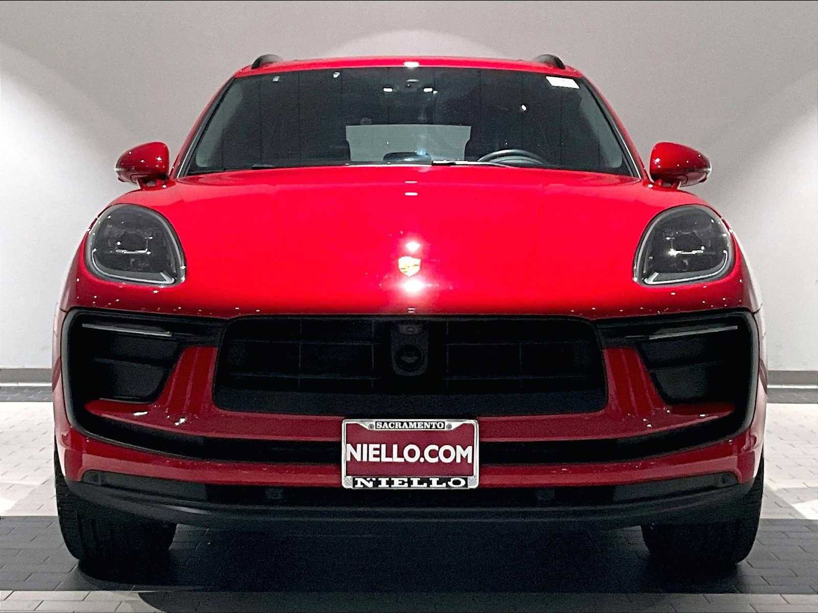 Used 2024 Porsche Macan image 13