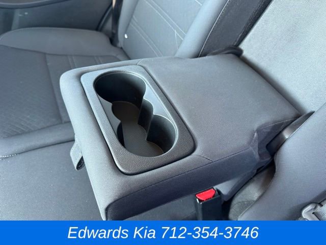 Used 2017 Kia Sorento LX w/ LX Convenience Package image 16