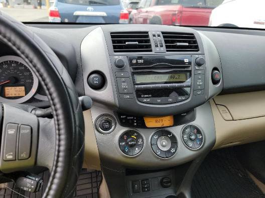 Used 2011 Toyota RAV4 Limited w/ Limited Extra Value Pkg image 11