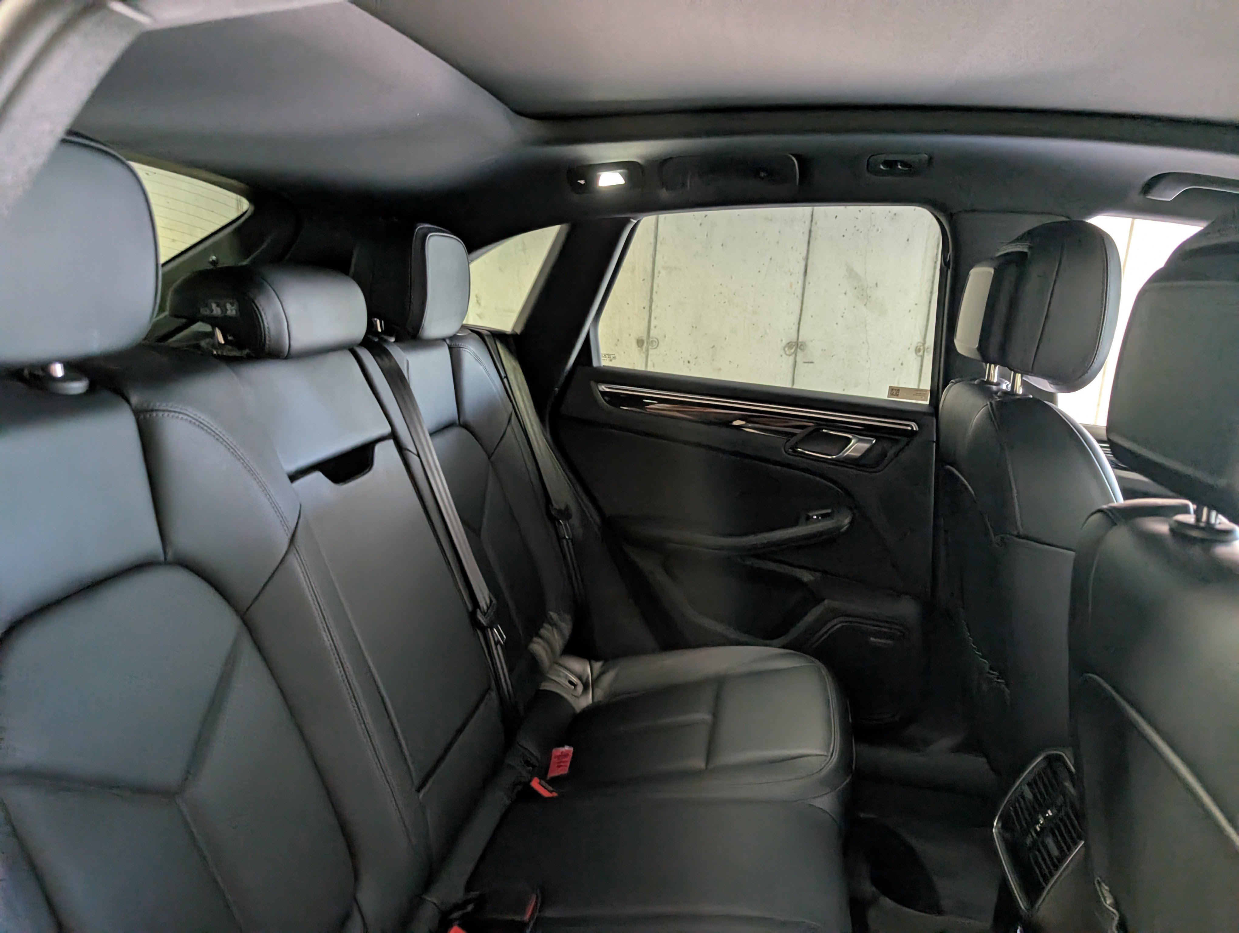 Certified 2024 Porsche Macan image 24
