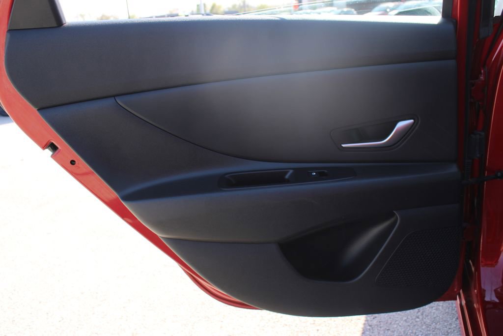 Used 2023 Hyundai Elantra SEL FWD image 22