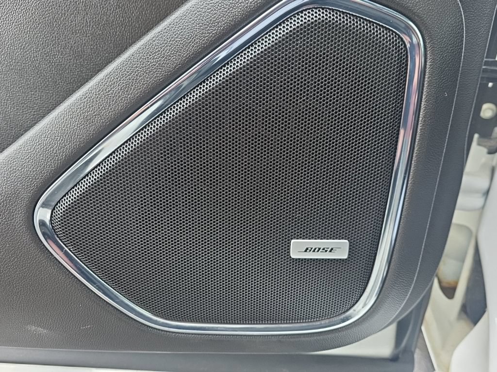 Used 2018 GMC Yukon SLT AWD/4WD image 27