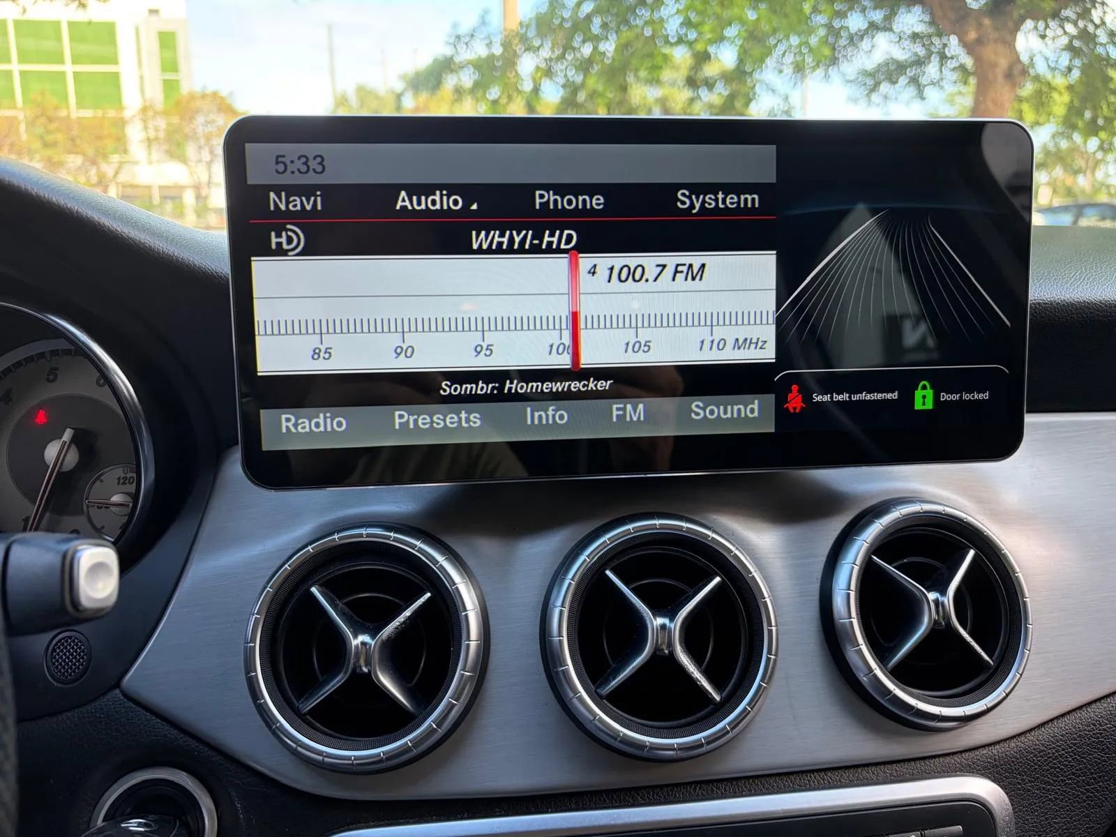 Used 2014 Mercedes-Benz CLA 250 w/ Sport Package image 35