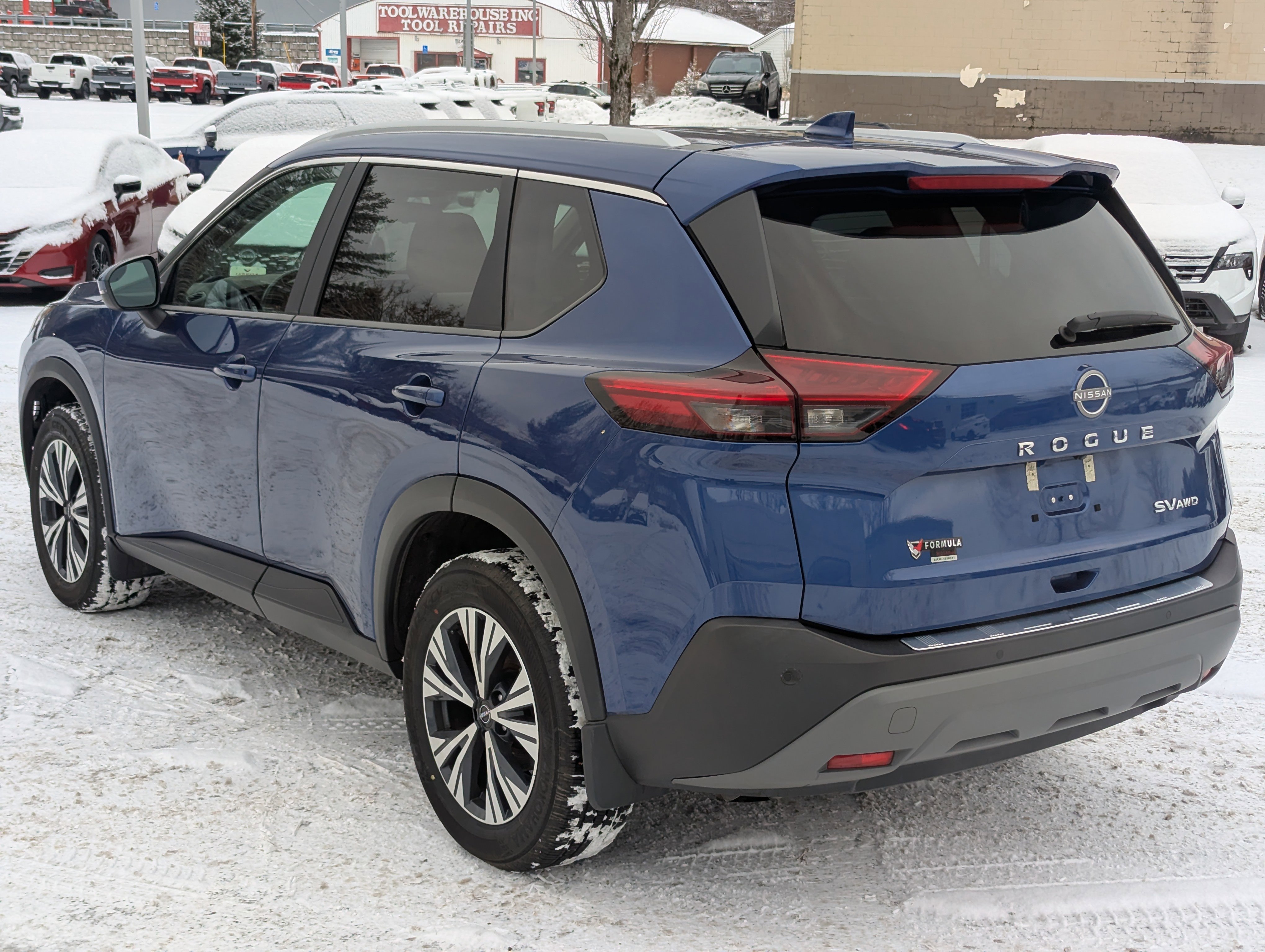 Used 2023 Nissan Rogue SV w/ SV Premium Package image 5