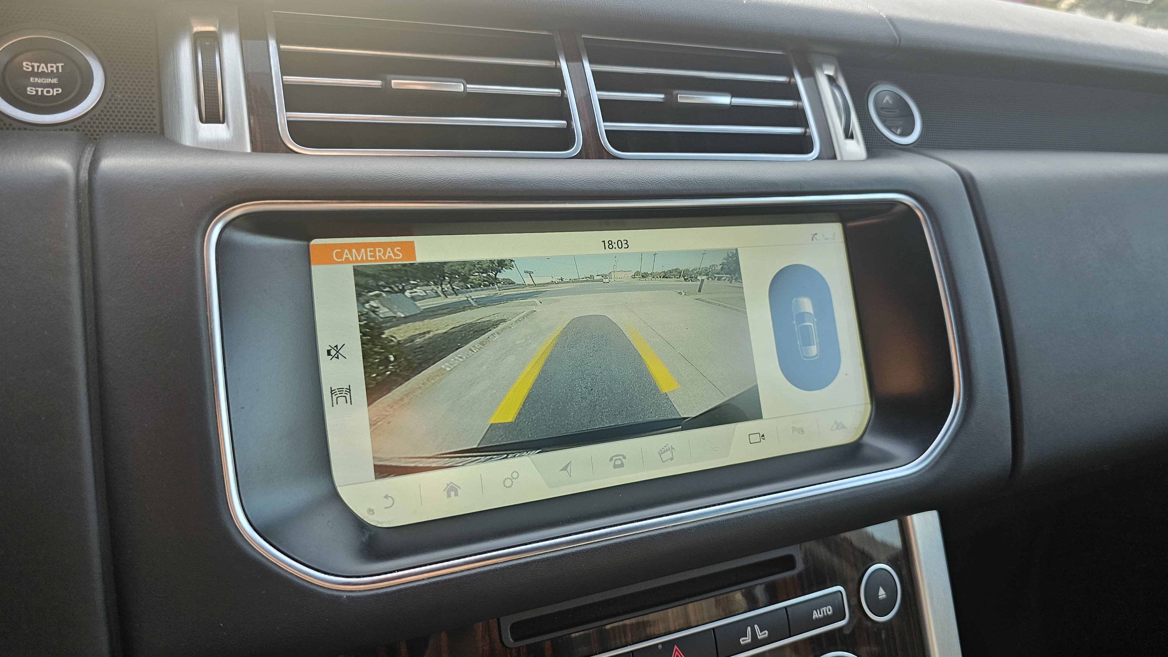 Used 2017 Land Rover Range Rover HSE image 44