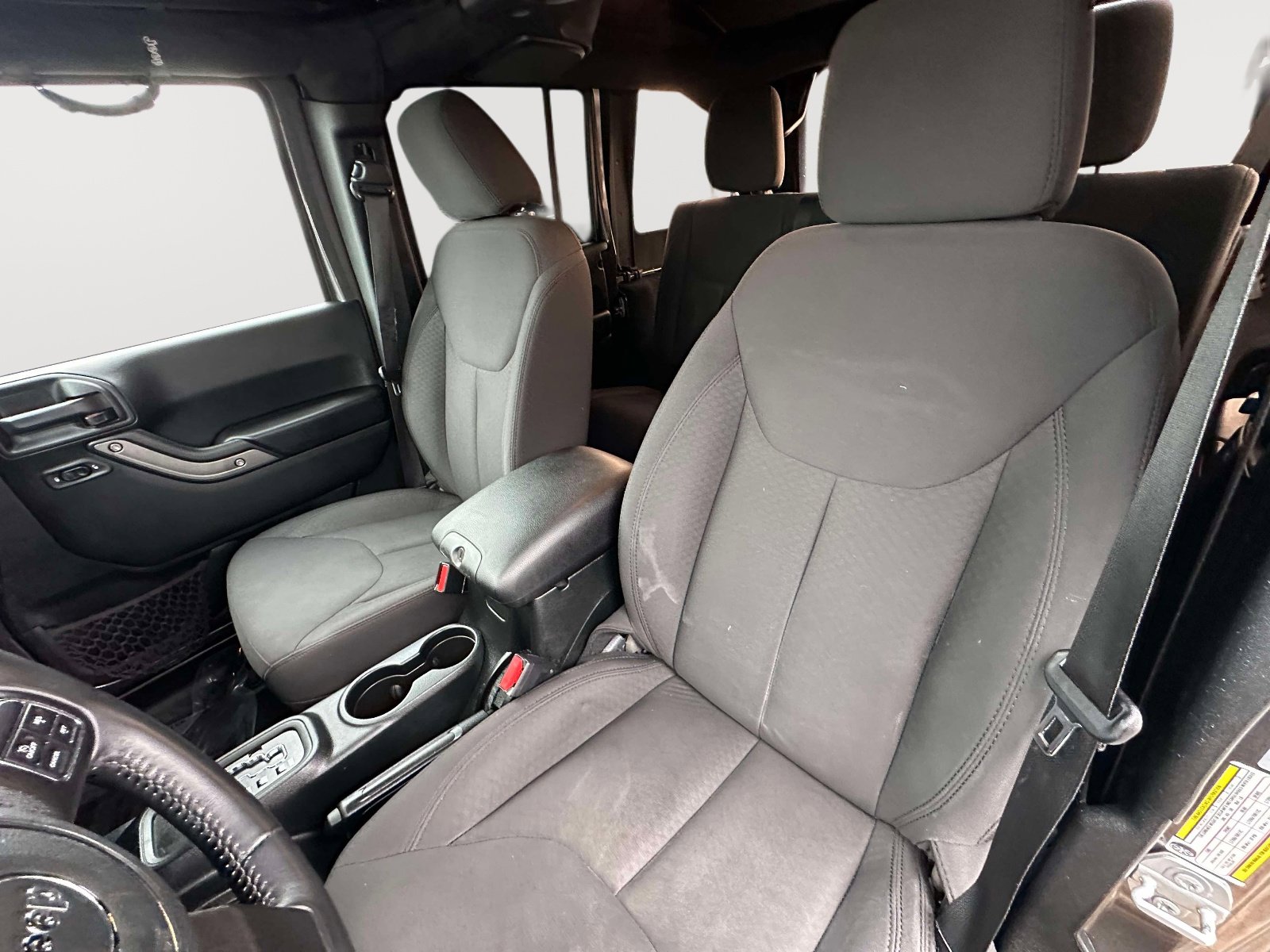Used 2018 Jeep Wrangler Unlimited Sport S AWD/4WD image 19