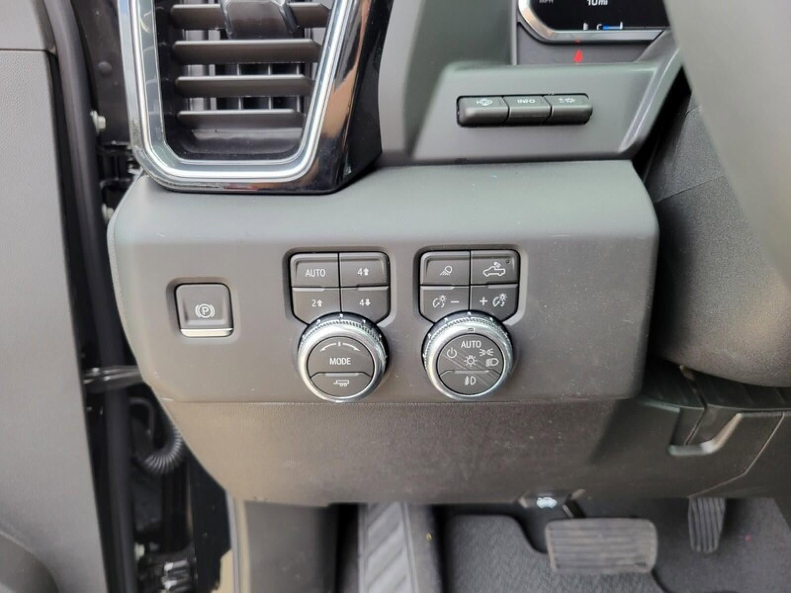 New 2026 GMC Sierra 2500 Denali w/ Denali Reserve Package AWD/4WD image 20