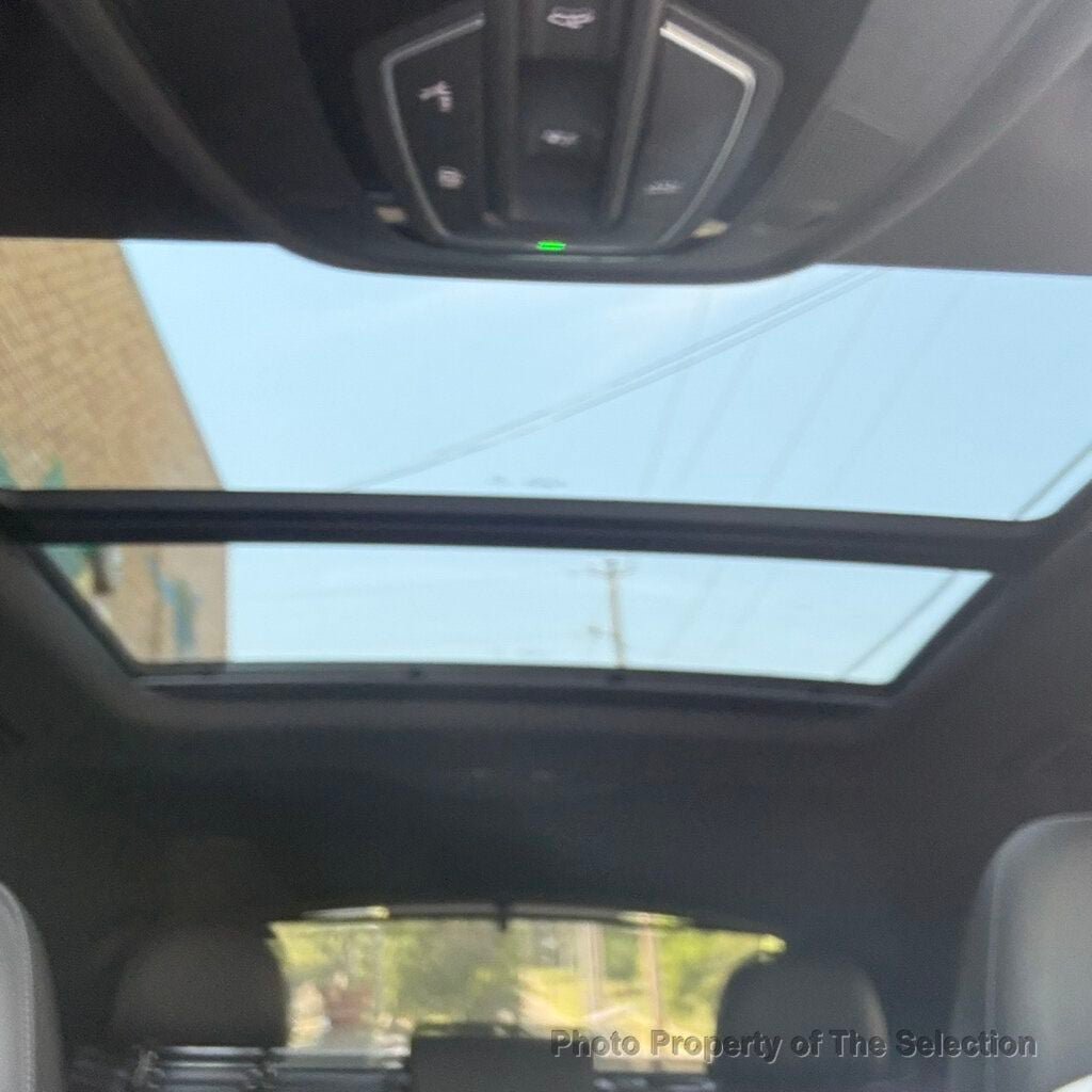 Used 2019 Audi Q8 Prestige AWD/4WD image 24