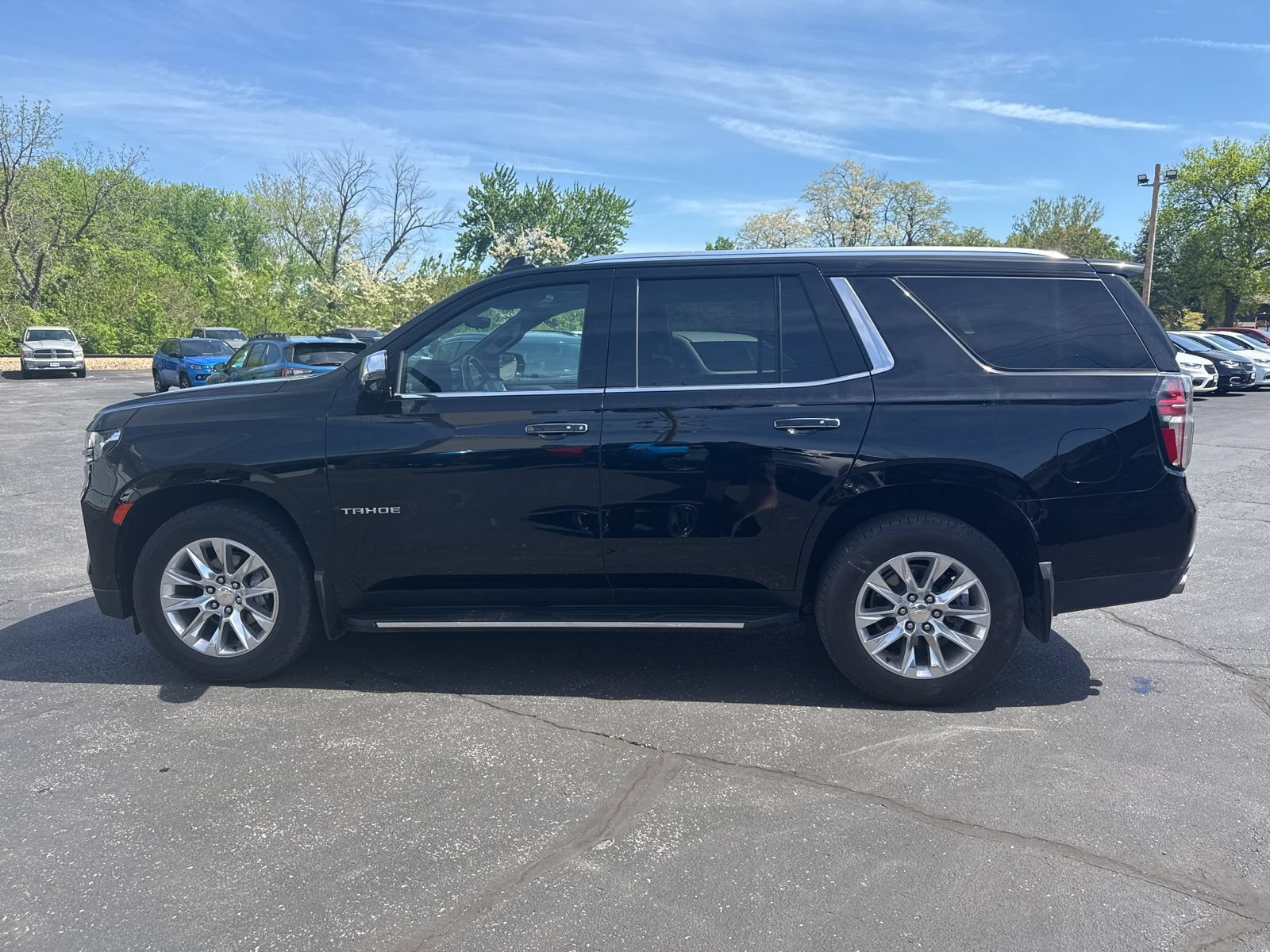 Used 2021 Chevrolet Tahoe Premier AWD/4WD image 4