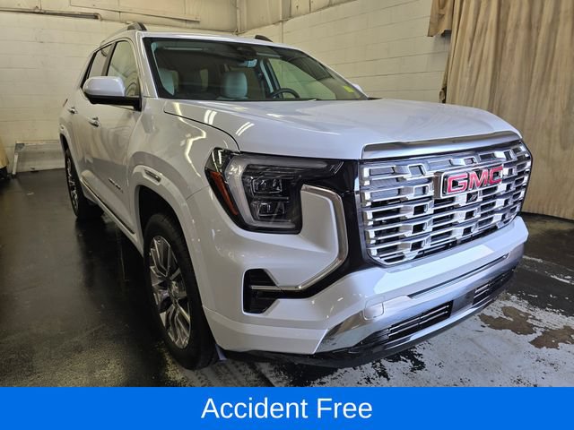 Used 2026 GMC Terrain Denali AWD/4WD image 4