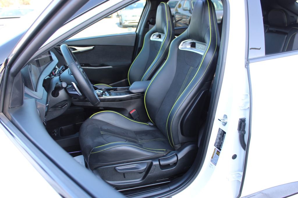 Used 2023 Kia EV6 GT image 13
