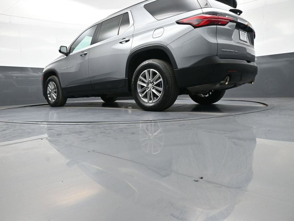 Used 2023 Chevrolet Traverse LT AWD/4WD image 33