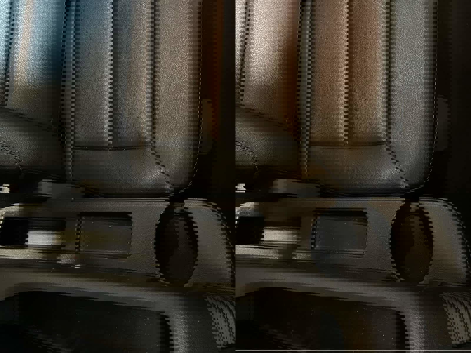 Used 2020 Ford Explorer XLT w/ Equipment Group 202A AWD/4WD image 42