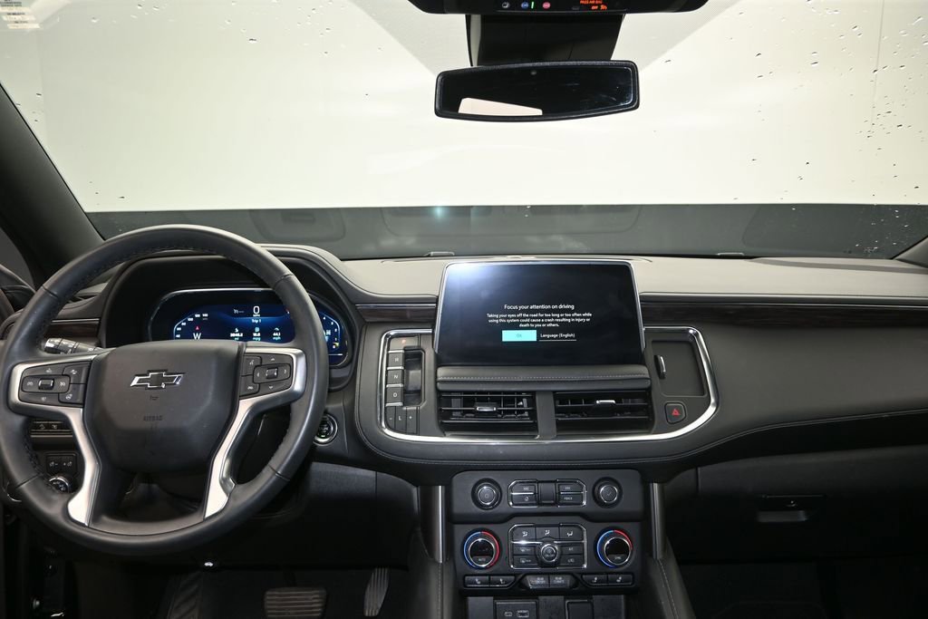 Used 2024 Chevrolet Tahoe Z71 w/ Luxury Package AWD/4WD image 19
