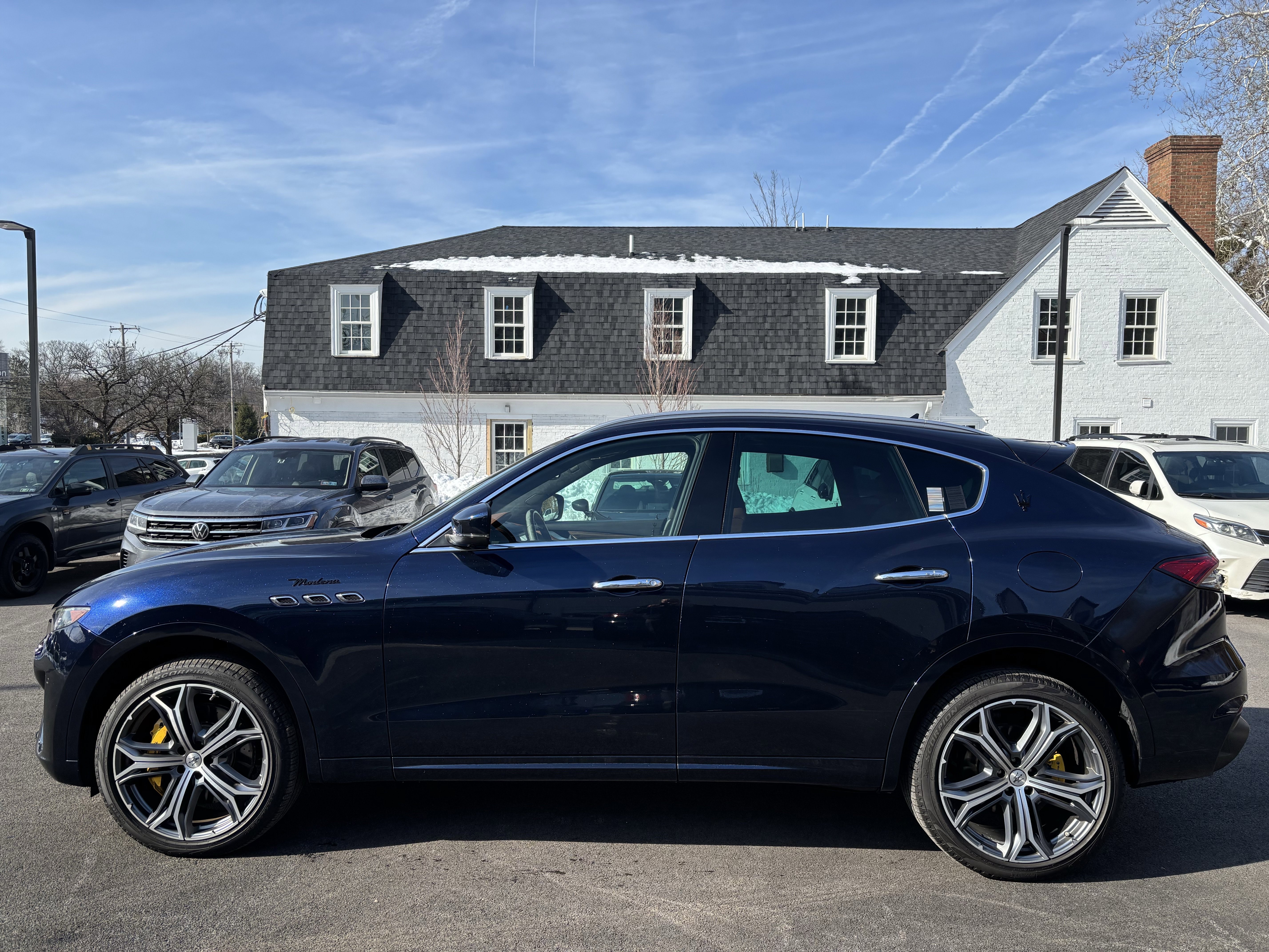 Used 2022 Maserati Levante Modena AWD/4WD image 2