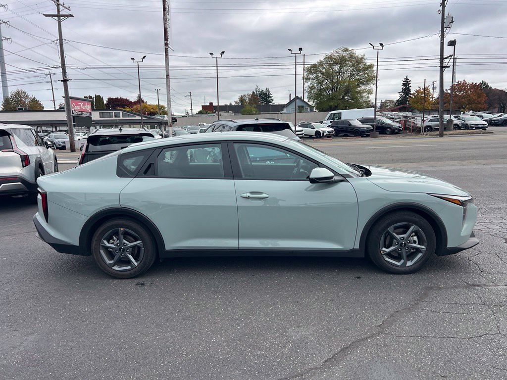 Certified 2025 Kia K4 FWD image 4