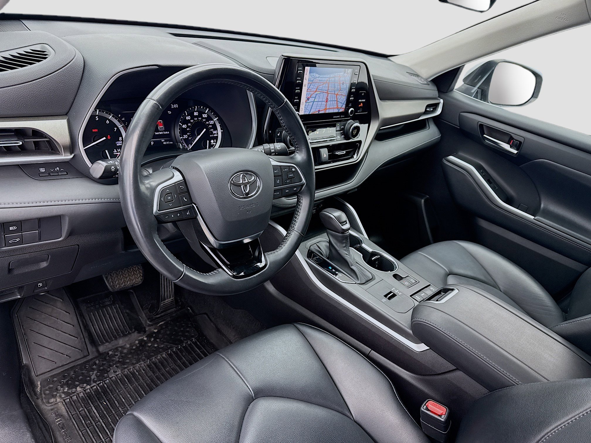 Used 2021 Toyota Highlander XLE image 7