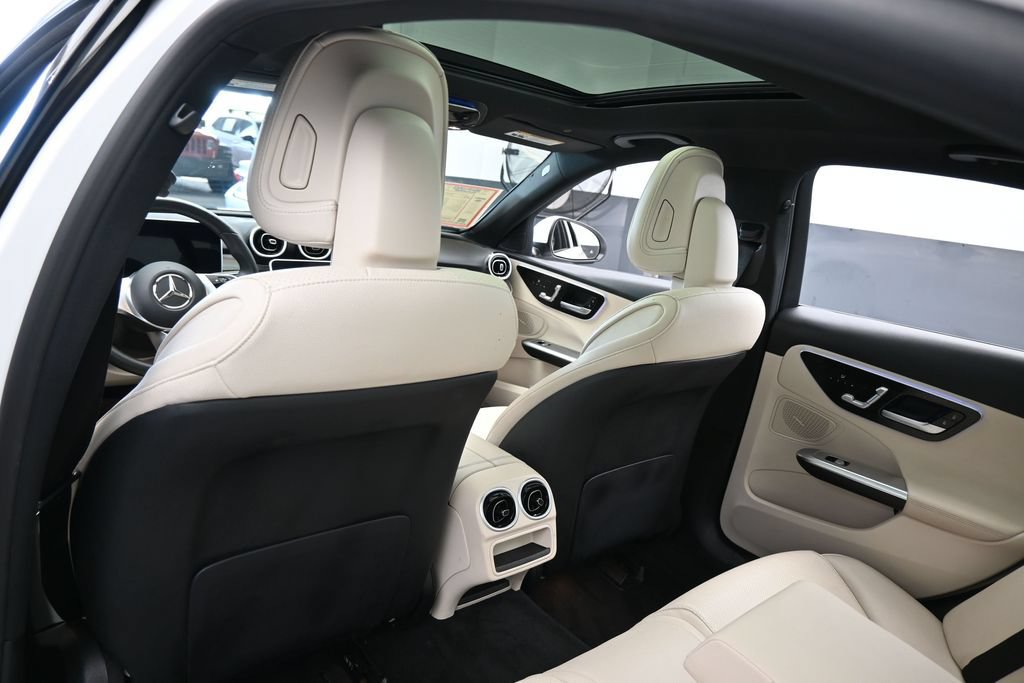 Used 2025 Mercedes-Benz C 300 Sedan image 38