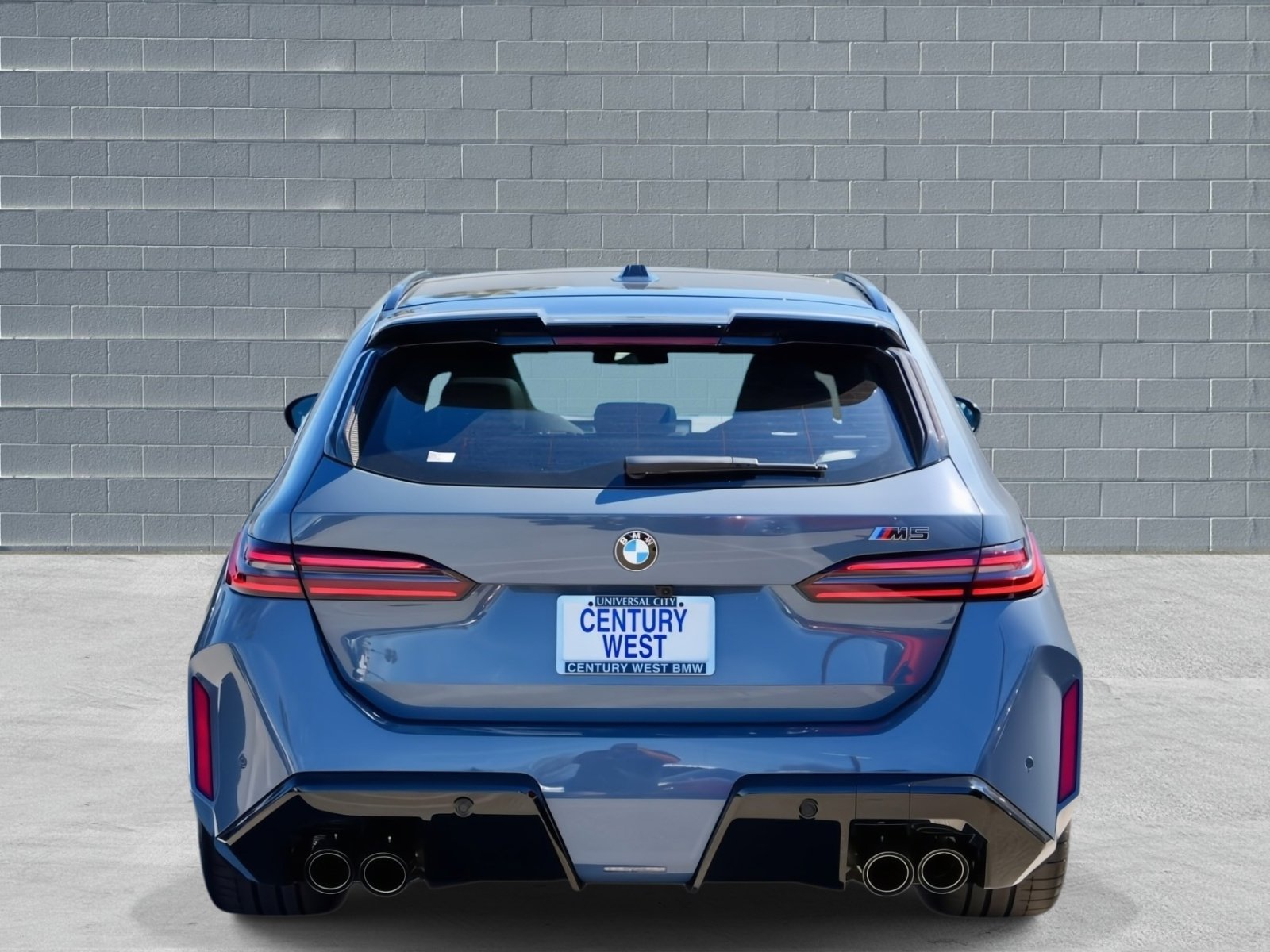 New 2026 BMW M5 Touring image 5