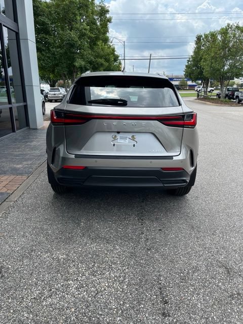 Used 2025 Lexus NX 250 FWD w/ Premium Package image 3