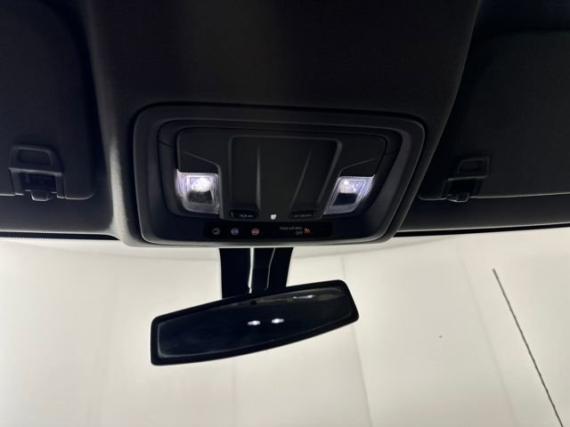 Used 2022 Chevrolet Silverado 2500 Custom w/ Custom Value Package image 24