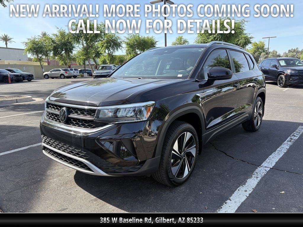 Used 2024 Volkswagen Taos SE AWD/4WD image 1