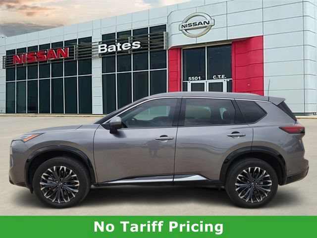Used 2025 Nissan Rogue Platinum w/ Tech Package FWD image 3