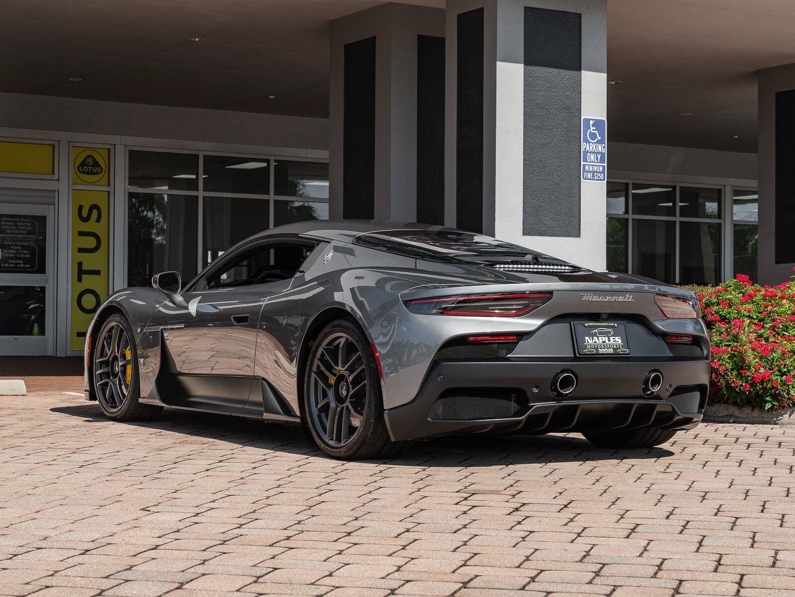 Used 2022 Maserati MC20 Coupe RWD image 39