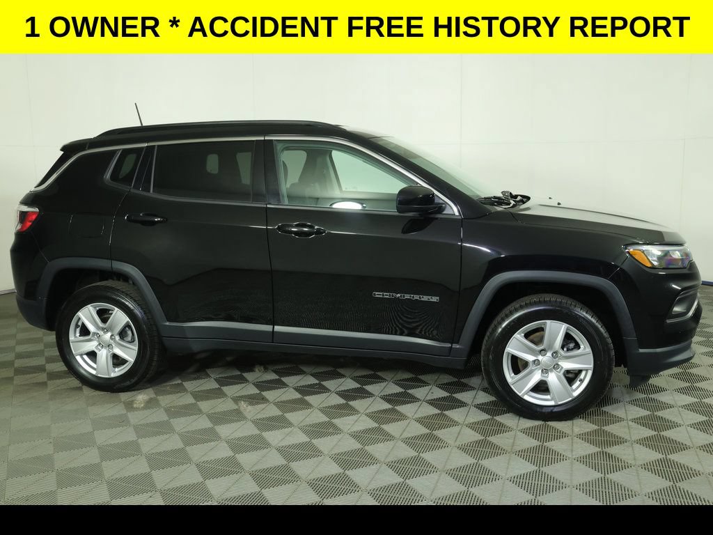 Used 2022 Jeep Compass Latitude AWD/4WD image 2
