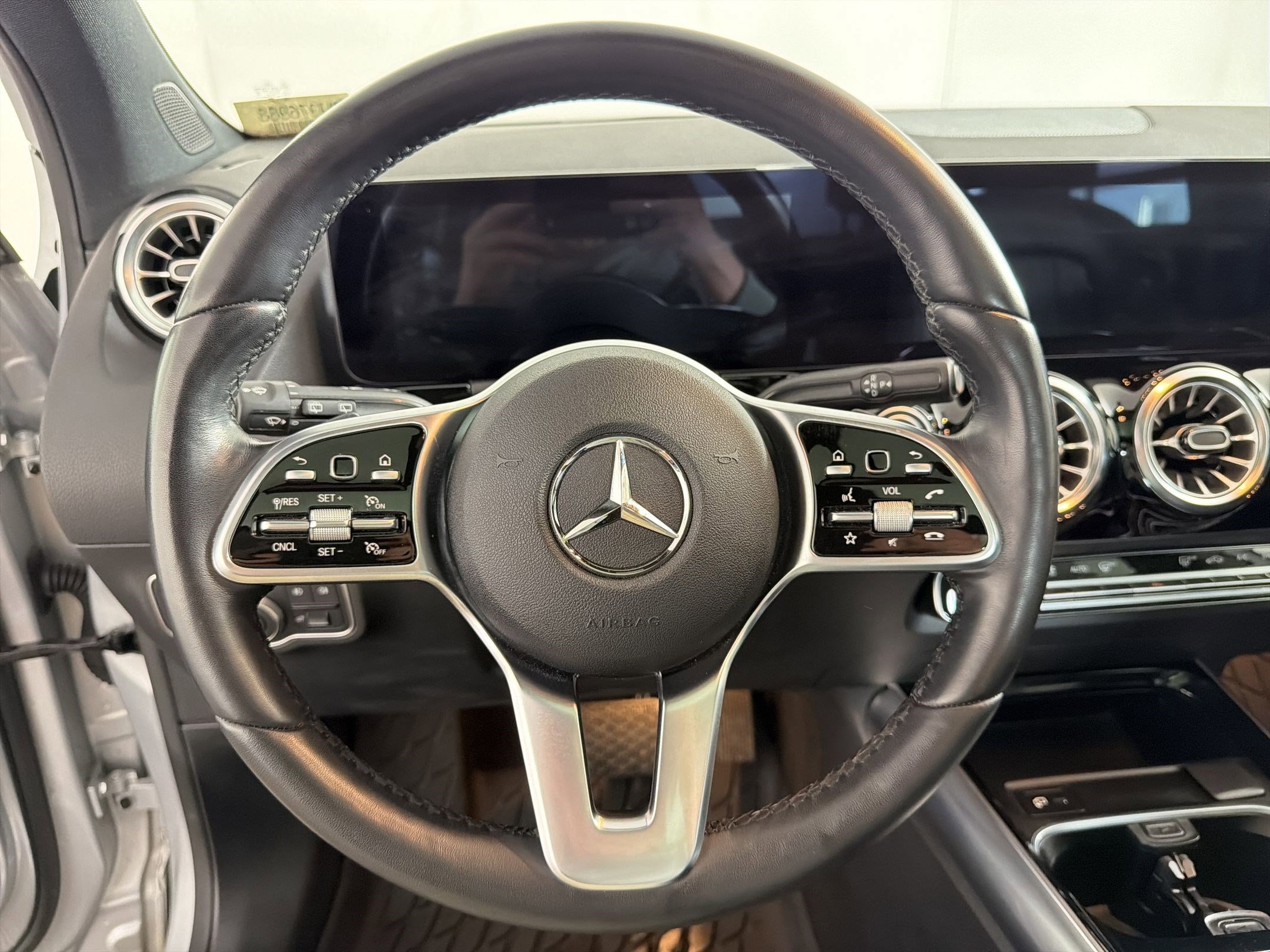 Certified 2022 Mercedes-Benz GLA 250 4MATIC image 18
