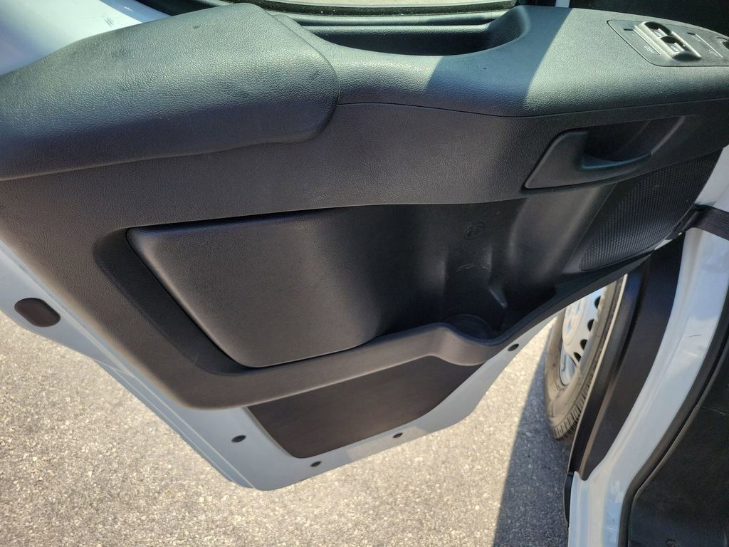 Used 2025 RAM ProMaster 2500 w/ Convenience Group FWD image 15