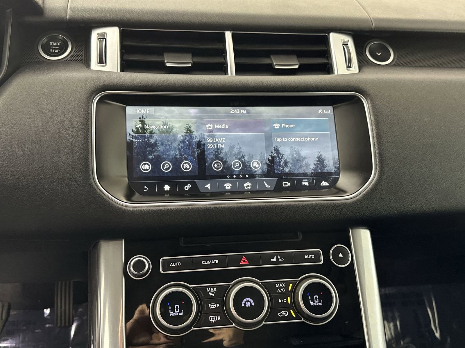 Used 2017 Land Rover Range Rover Sport Supercharged image 21