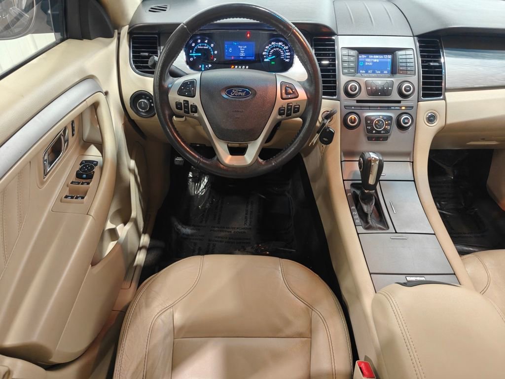 Used 2013 Ford Taurus SEL image 4