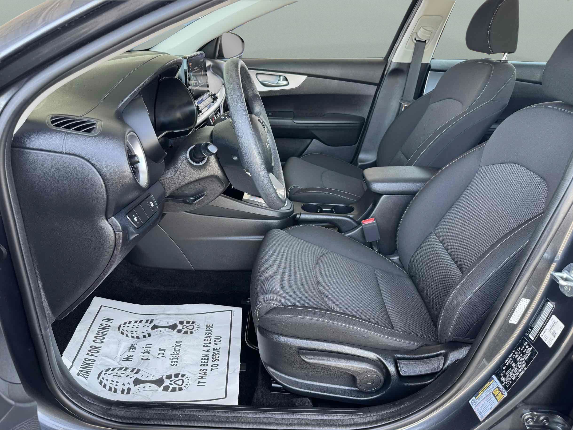Used 2022 Kia Forte LXS FWD image 10