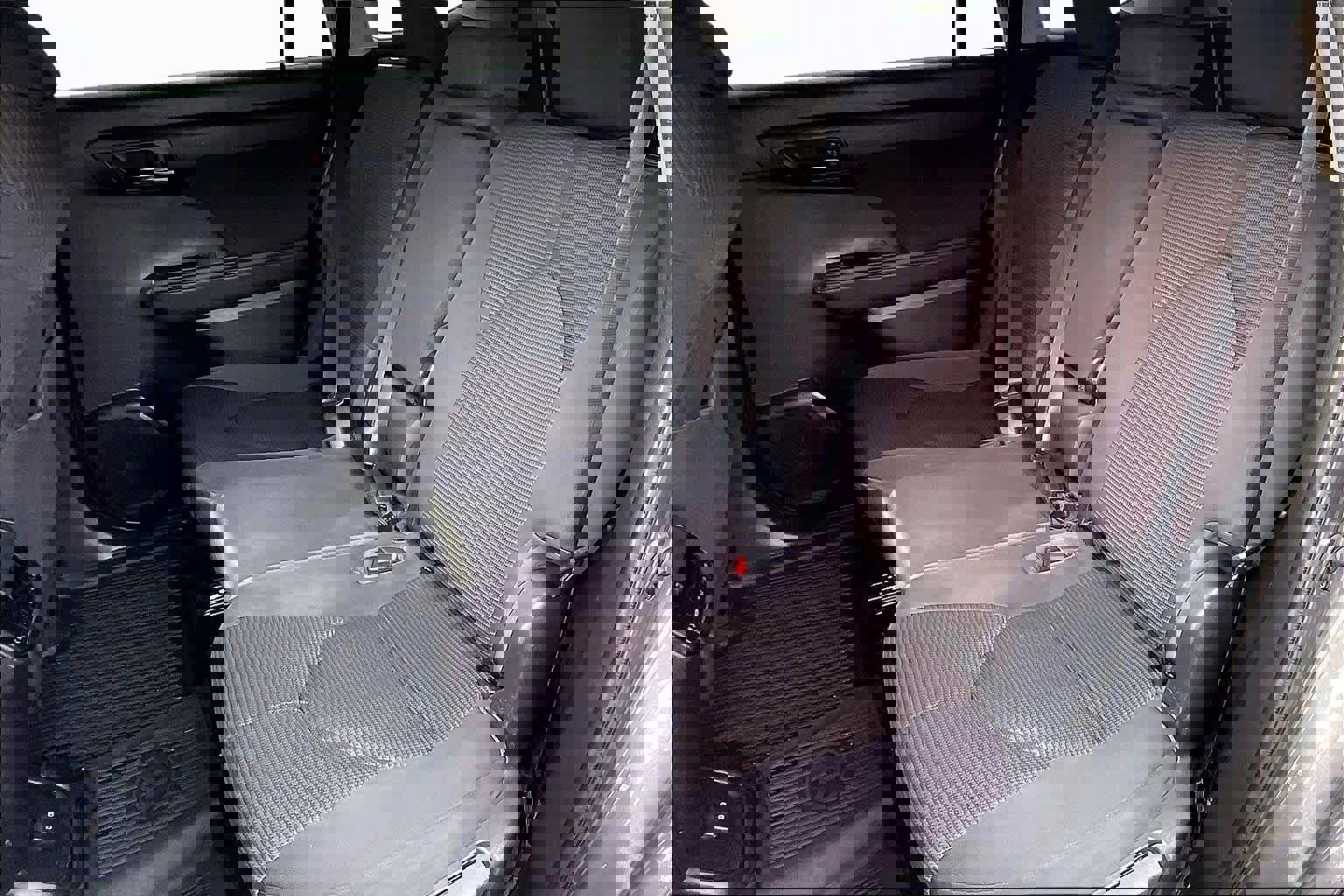 Used 2022 Toyota Highlander LE image 20