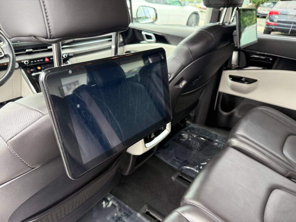 Used 2023 Kia Carnival SX FWD image 24