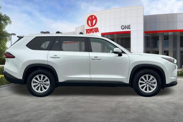 Certified 2026 Toyota Grand Highlander AWD image 3