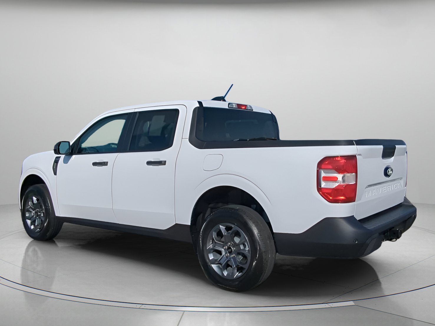 New 2026 Ford Maverick XLT w/ XLT Luxury Package FWD image 21