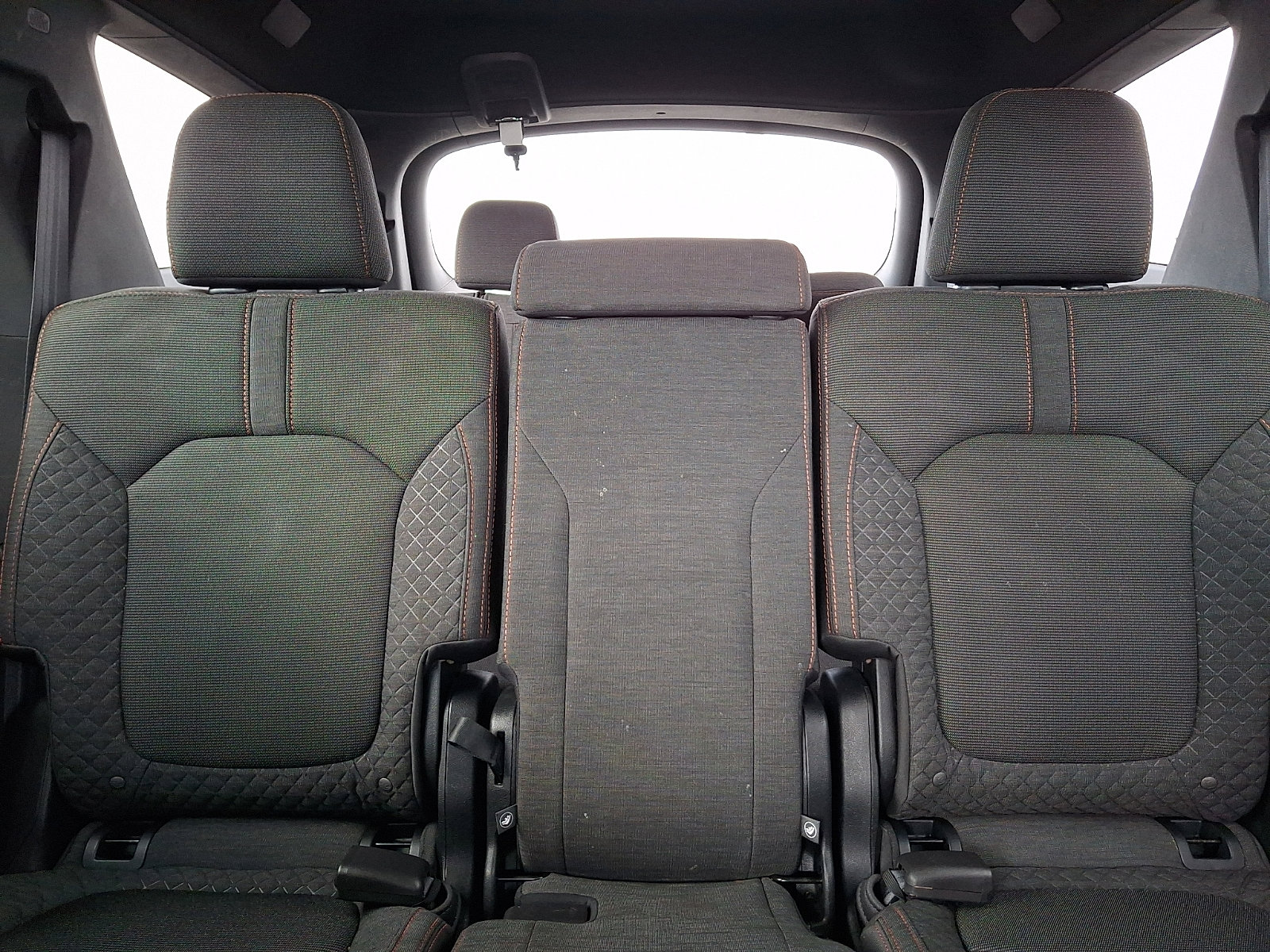 Used 2025 Honda Pilot Sport image 15