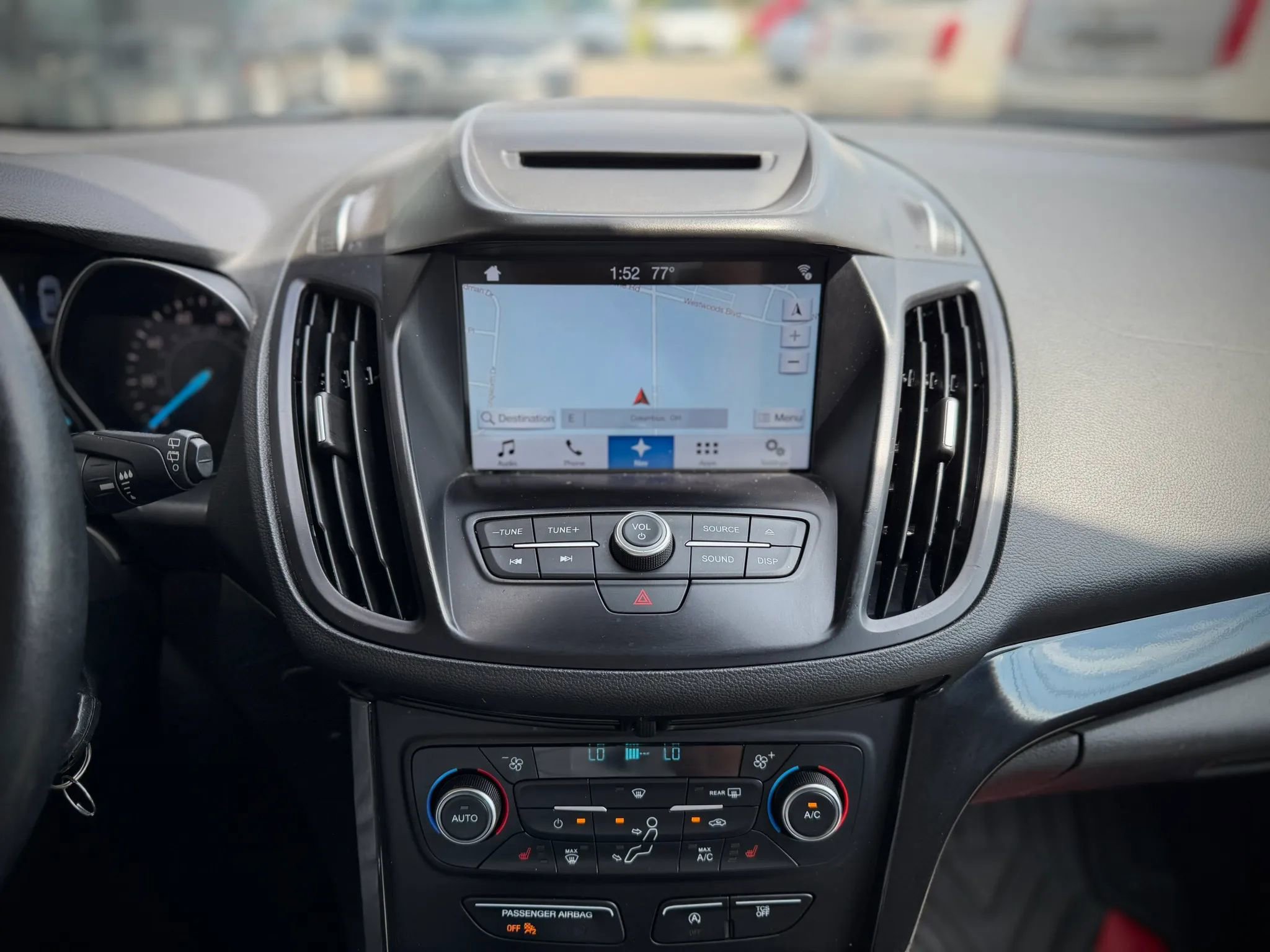 Used 2018 Ford Escape SE w/ SE Sport Appearance Package AWD/4WD image 13