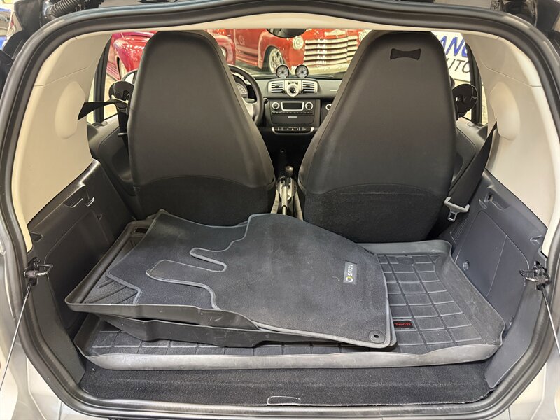Used 2015 smart fortwo electric drive RWD image 29