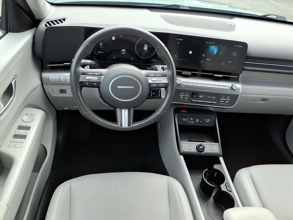 Used 2024 Hyundai Kona Limited image 7
